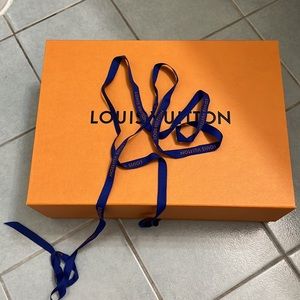 Authentic new LOUIS VUITTON box, with tissue paper.